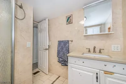 39 Helen Drive, Moonachie, NJ 07074 - Photo 10