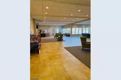 277 Crosse Dr #2E, Monroe Township, NJ 08831 - Photo 6