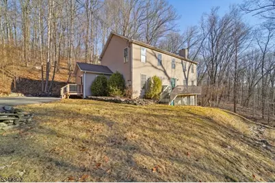 1007 Hillside Ave, Hampton Township, NJ 07860 - Photo 4