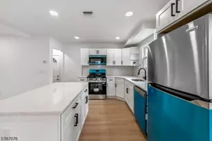 510 Halsted St, East Orange, NJ 07018 - Photo 6