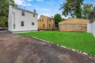 510 Halsted St, East Orange, NJ 07018 - Photo 20