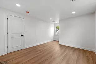 510 Halsted St, East Orange, NJ 07018 - Photo 10