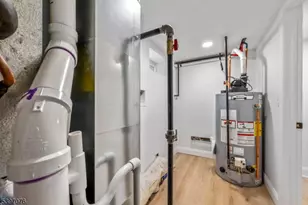 510 Halsted St, East Orange, NJ 07018 - Photo 16