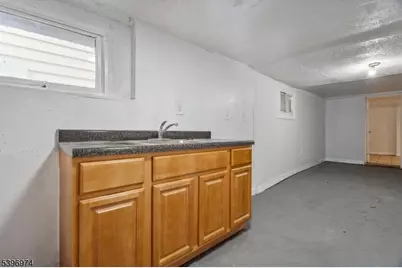 1202 Warren St, Roselle, NJ 07203 - Photo 12