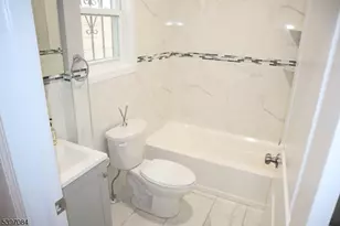 154 Garside St 1st Fl, Newark, NJ 07104 - Photo 18