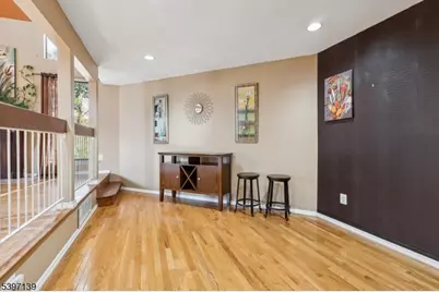 32 Magnolia Ct, South Brunswick Township, NJ 08852 - Photo 4