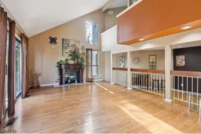 32 Magnolia Ct, South Brunswick Township, NJ 08852 - Photo 2