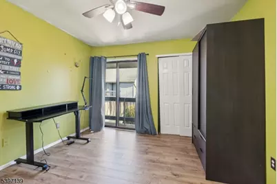 32 Magnolia Ct, South Brunswick Township, NJ 08852 - Photo 12