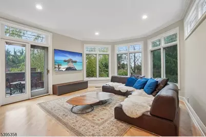 126 Fairfield Dr, Millburn Twp., NJ 07078 - Photo 14