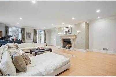 126 Fairfield Dr, Millburn Twp., NJ 07078 - Photo 16