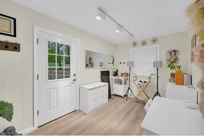 857 Pompton Ave, Cedar Grove, NJ 07009 - Photo 14