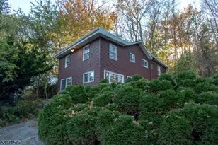 18 Decker Pond Rd, Vernon, NJ 07461 - Photo 12