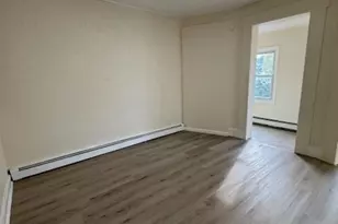 10 Riverside Pl, Garfield, NJ 07026 - Photo 8