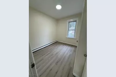 10 Riverside Pl, Garfield, NJ 07026 - Photo 14