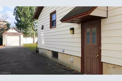 619 Spruce Street, Roselle Park, NJ 07204 - Photo 28