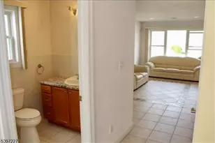 498 6th Ave, Lyndhurst Township, NJ 07071 - Photo 6