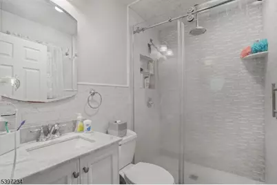 102 E Shore Rd, Denville Twp., NJ 07834 - Photo 10