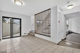 29 Spencer St, Franklin Township, NJ 08873 - Photo 12