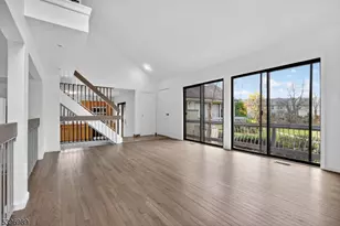 29 Spencer St, Franklin Township, NJ 08873 - Photo 4