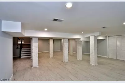 231 Highland Ave, City Of Orange Twp., NJ 07050 - Photo 46