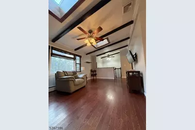 8 Possaghi Rd, Hampton Township, NJ 07860 - Photo 4