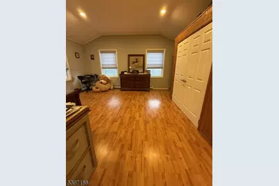 8 Possaghi Rd, Hampton Township, NJ 07860 - Photo 14