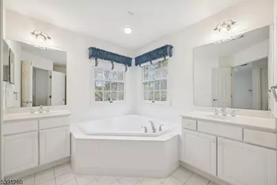 14 Hadley Ct, Bernards Township, NJ 07920 - Photo 24