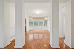 14 Hadley Ct, Bernards Township, NJ 07920 - Photo 4