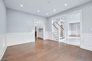 354 Beaufort Ave, Livingston, NJ 07039 - Photo 34