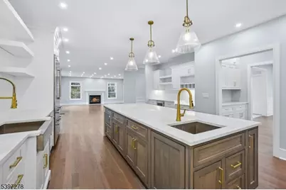 354 Beaufort Ave, Livingston, NJ 07039 - Photo 28