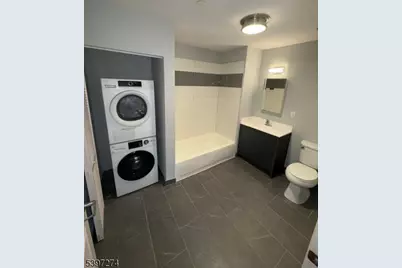 160 Lafayette St #102, Jersey City, NJ 07304 - Photo 2