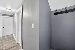 301 E 9th Ave, Roselle, NJ 07203 - Photo 8