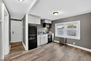 301 E 9th Ave, Roselle, NJ 07203 - Photo 10