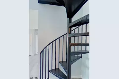 160 Lafayette St #402, Jersey City, NJ 07304 - Photo 1