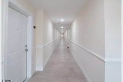 1664 Stuyvesant Ave #306, Union Township, NJ 07083 - Photo 4