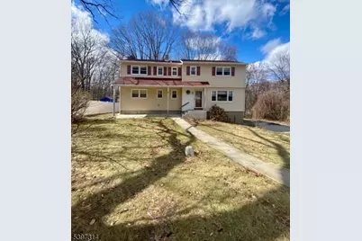 15 Hemlock Dr, Vernon, NJ 07461 - Photo 1