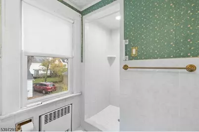 71 Georgian Ct, Hillside, NJ 07205 - Photo 20