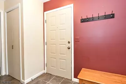 3 Deer Valley Ln, Vernon, NJ 07462 - Photo 4