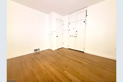 56 Marvin Ave, Franklin Township, NJ 08873 - Photo 14