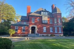 527 W 8th St, Plainfield, NJ 07060 - Photo 1