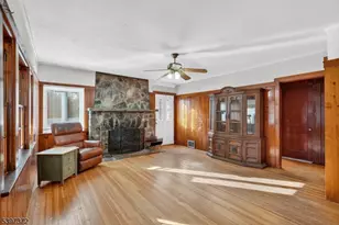 83 Lakeview Ave, Ringwood, NJ 07456 - Photo 6