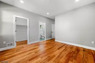 63 Oak St, East Orange, NJ 07018 - Photo 16