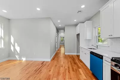 63 Oak St, East Orange, NJ 07018 - Photo 8