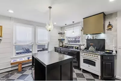 627 Highland Ave, Newark, NJ 07104 - Photo 14