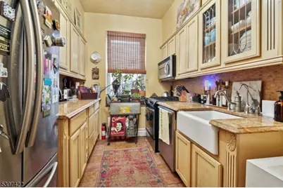 63 Sherman Pl #E 1, Jersey City, NJ 07307 - Photo 8