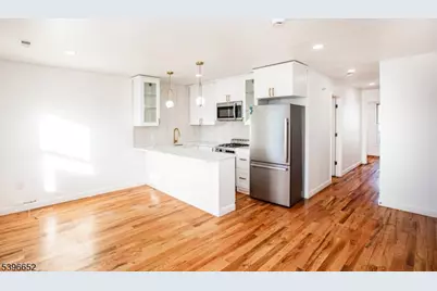 25 Highland St #3, Paterson, NJ 07524 - Photo 6