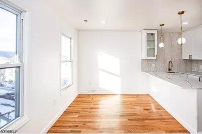 25 Highland St #3, Paterson, NJ 07524 - Photo 2