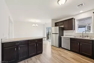 19 Beekman St, Manville, NJ 08835 - Photo 10