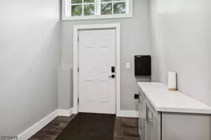 104 Fleming Ave, Newark, NJ 07105 - Photo 30