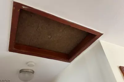 10 Brooks Blvd, Manville, NJ 08835 - Photo 32